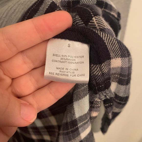 [Romeo + Juliet] Flannel Knit Sweater Shirt - Picture 4 of 4